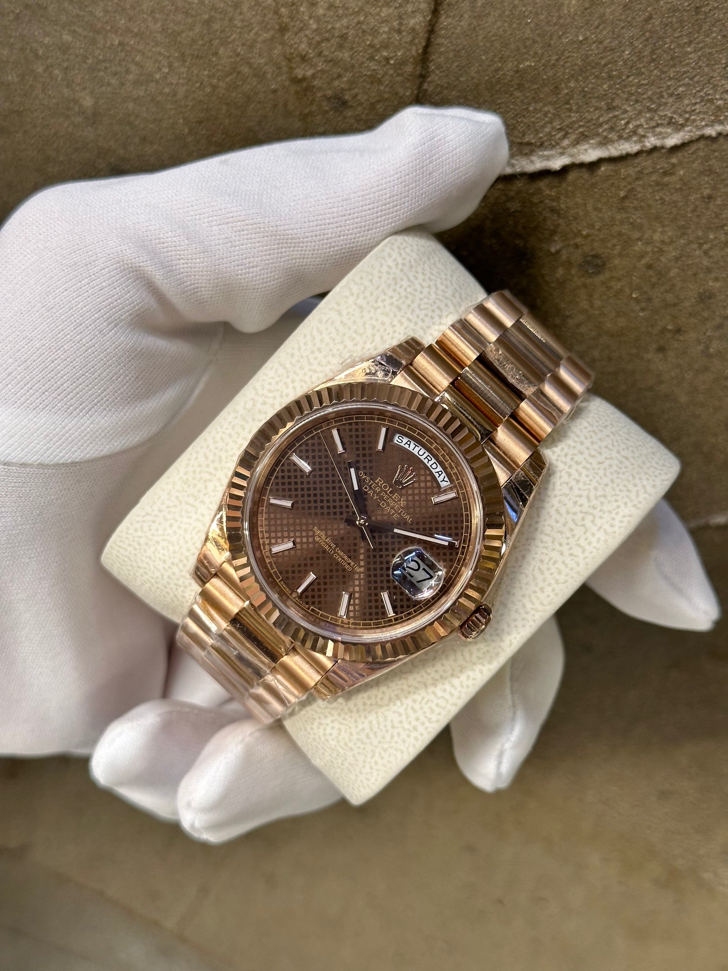 DAY-DATE