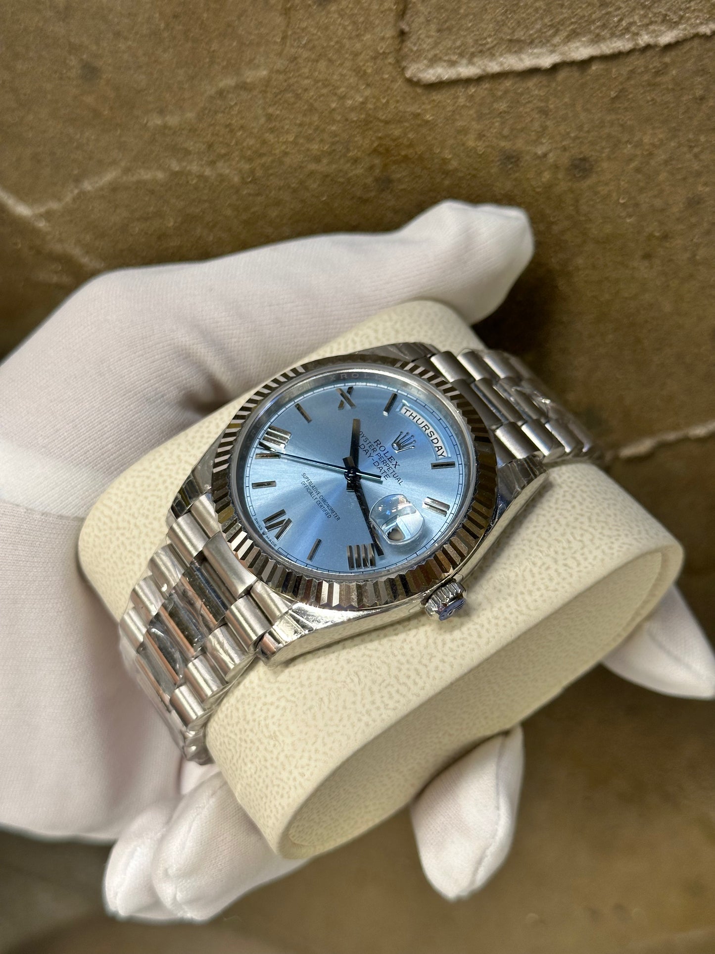 DAY-DATE