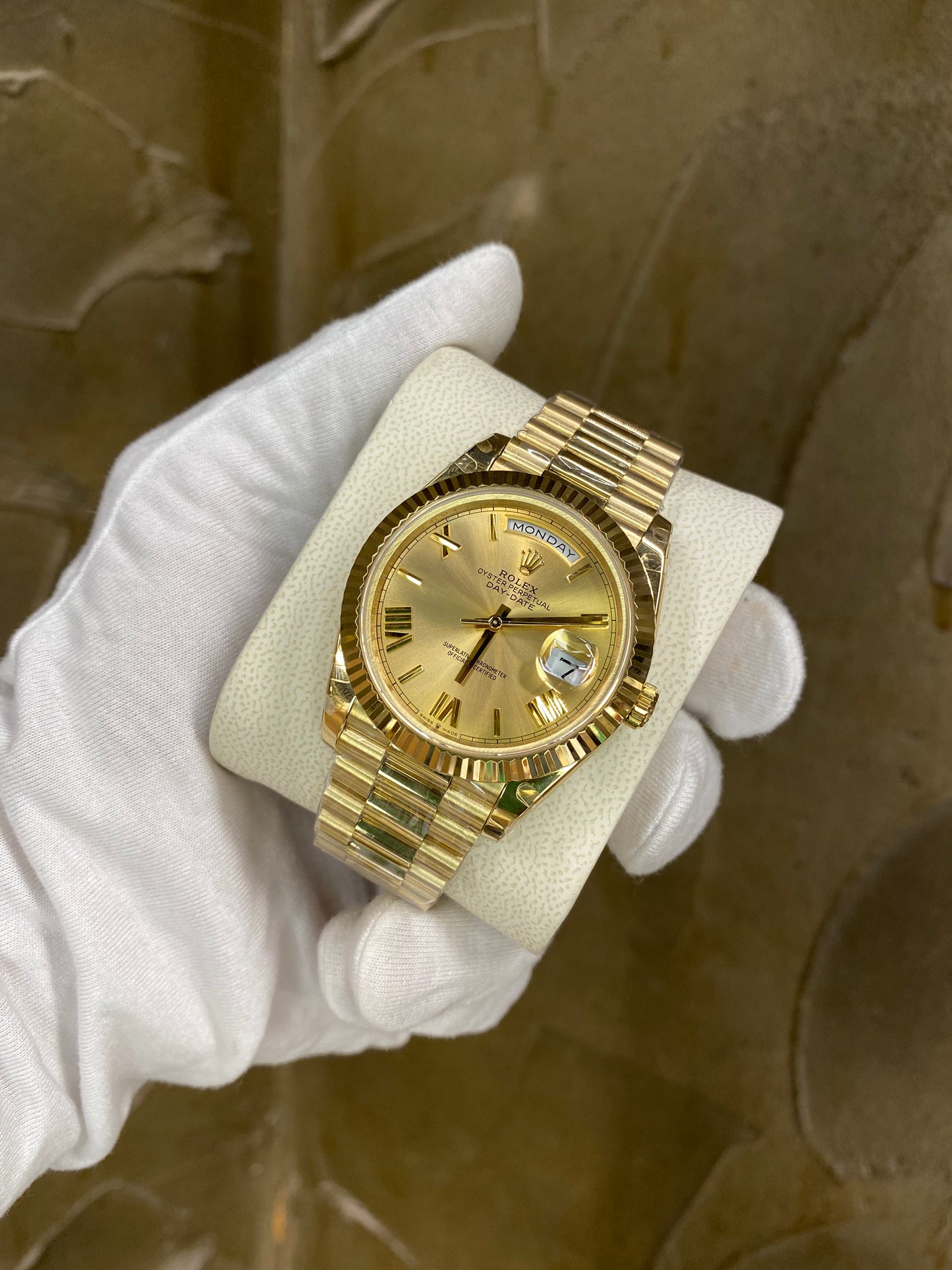 DAY-DATE