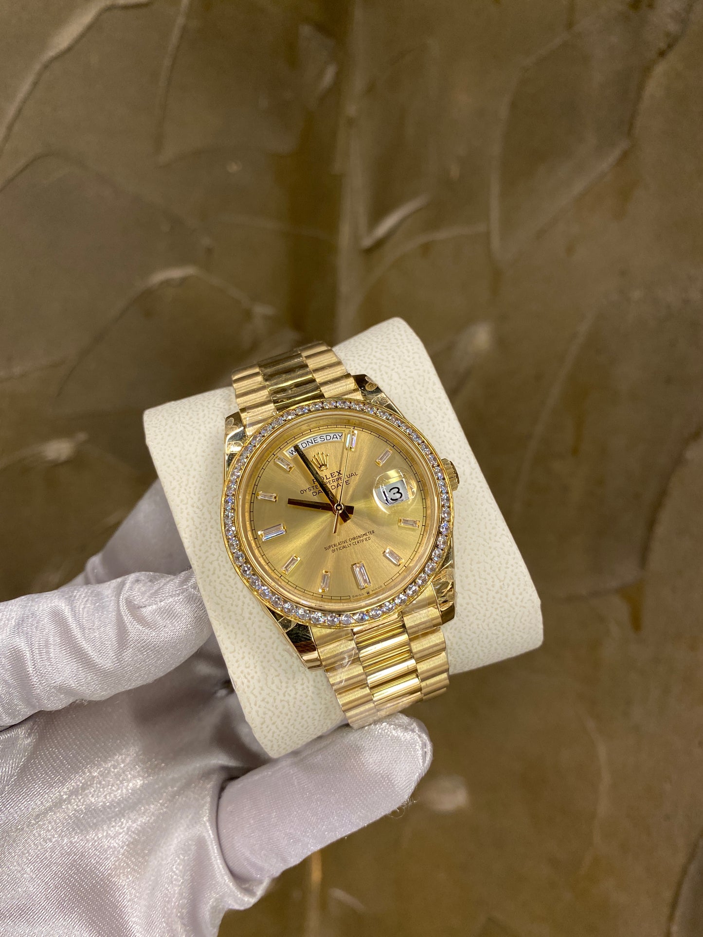 DAY-DATE