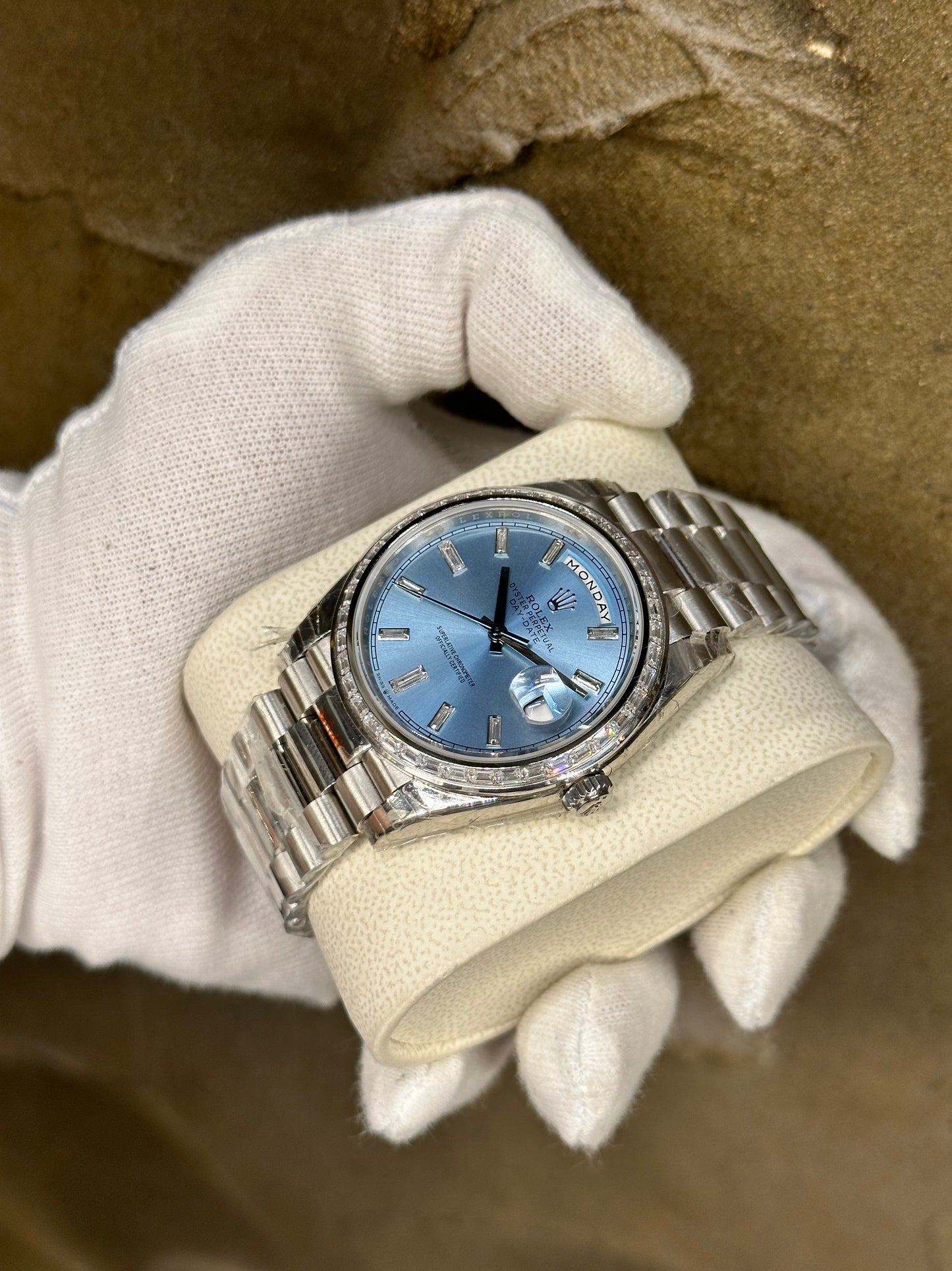 DAY-DATE