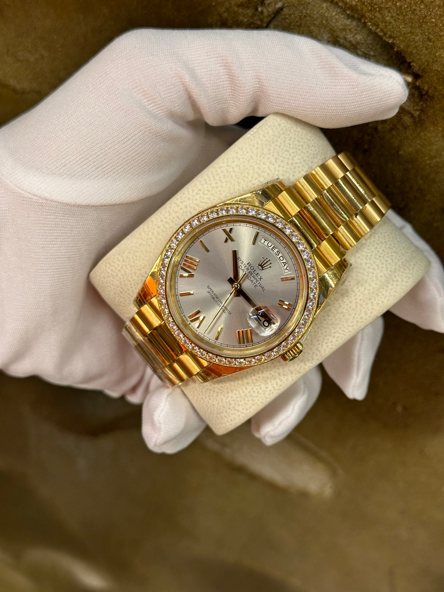 DAY-DATE