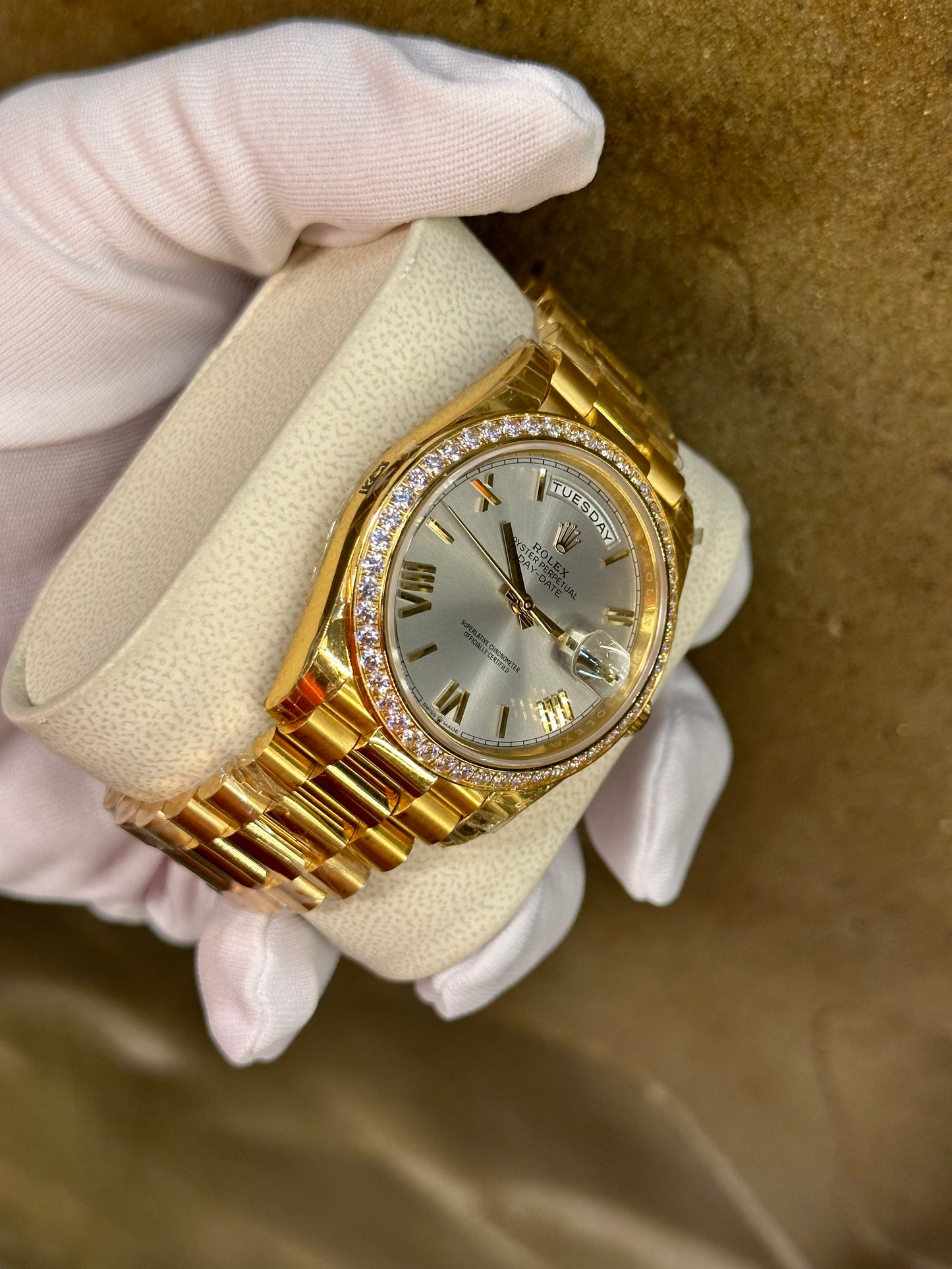 DAY-DATE