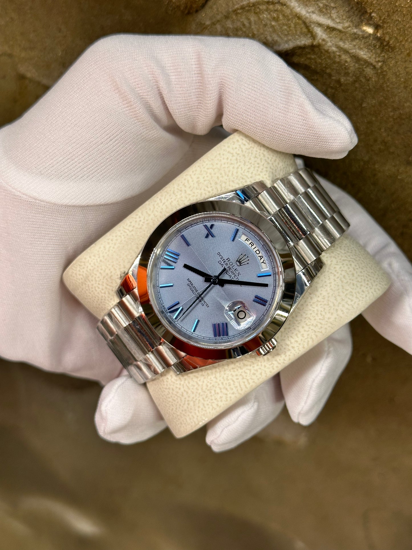DAY-DATE